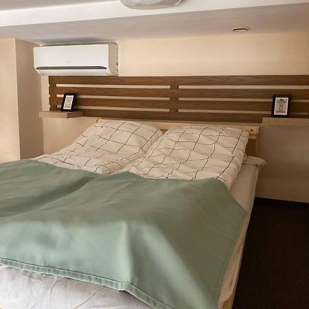 Apartamenty Dobra Noc Przy Wawelu 2 Bedrooms Krakov Exteriér fotografie