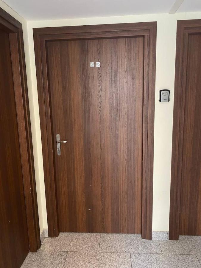 Apartamenty Dobra Noc Przy Wawelu 2 Bedrooms Krakov Exteriér fotografie